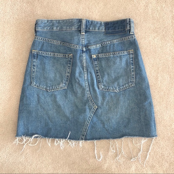 EUC H&M High Rise Raw Hem A Line Denim Skirt Sz 4 - Picture 3 of 6